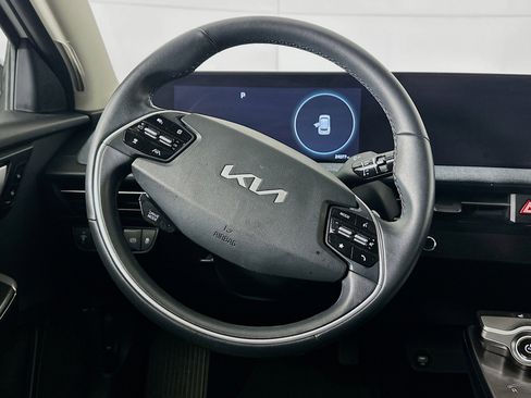 Used 2024 Kia EV6 Light image 18