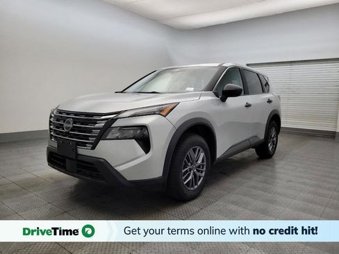 Used 2024 Nissan Rogue S image 1