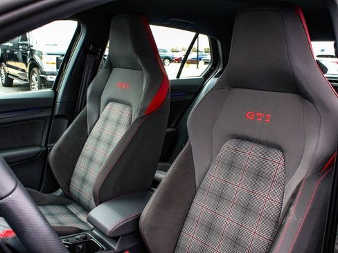 Used 2024 Volkswagen GTI S image 31