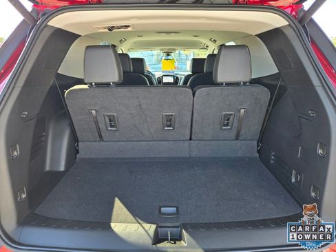 Used 2021 Chevrolet Traverse RS FWD image 20