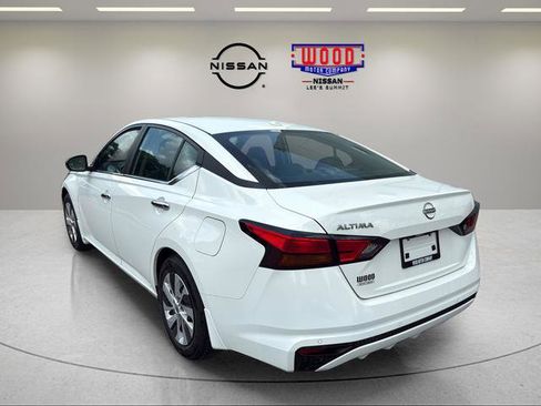 Certified 2025 Nissan Altima 2.5 S FWD image 4