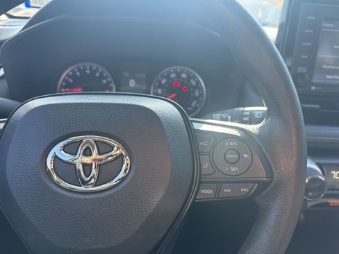 Certified 2022 Toyota RAV4 XLE image 16