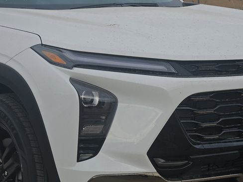 New 2026 Chevrolet Trax ACTIV w/ Driver Confidence Package image 8