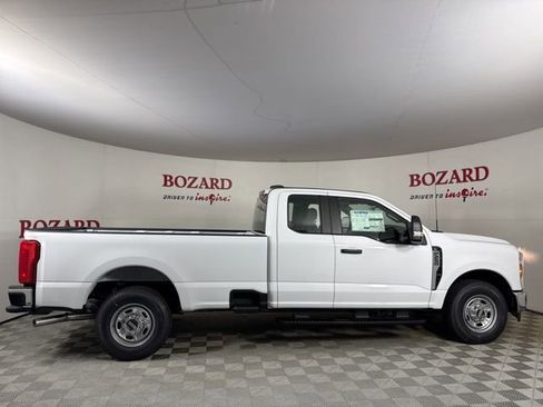 New 2026 Ford F250 XL w/ XL Chrome Package image 9