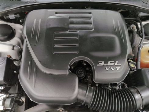 Used 2016 Chrysler 300 Touring w/ Limited Group image 15