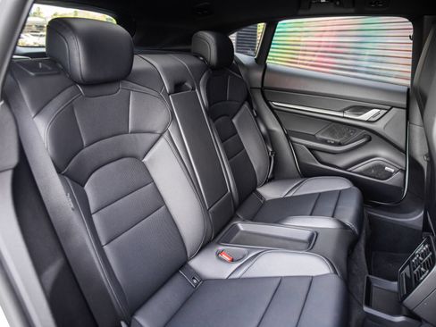 Certified 2025 Porsche Taycan 4S AWD/4WD image 20