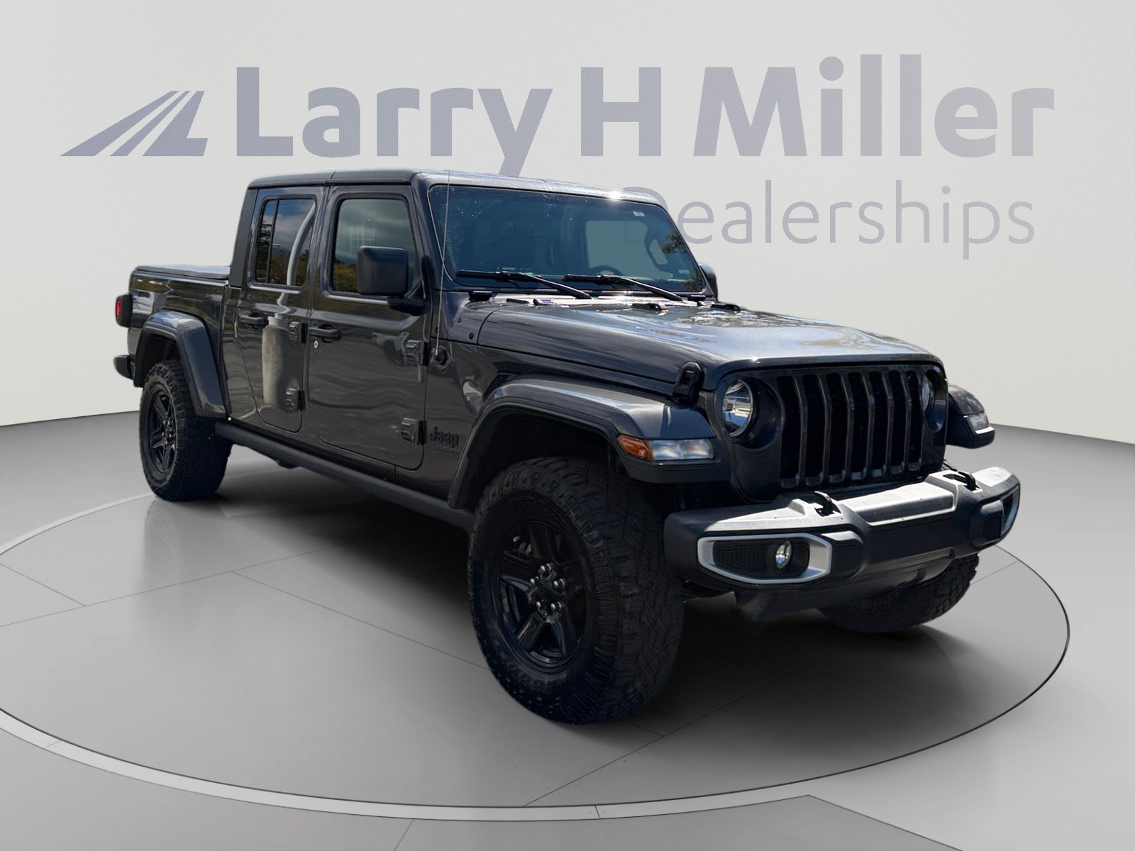 Used 2021 Jeep Gladiator Sport AWD/4WD image 7