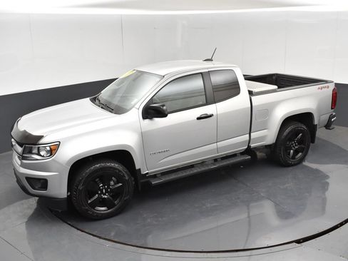 Used 2018 Chevrolet Colorado LT AWD/4WD image 32