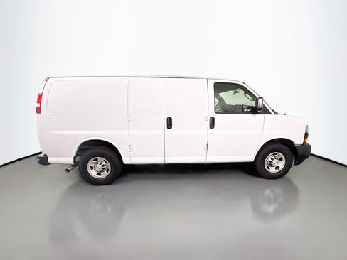 Used 2021 Chevrolet Express 2500 RWD image 11