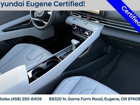 Used 2025 Hyundai Elantra Limited image 19