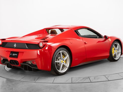 Used 2014 Ferrari 458 Spider RWD image 16
