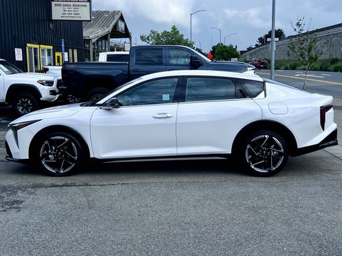 Used 2025 Kia K4 GT-Line image 9