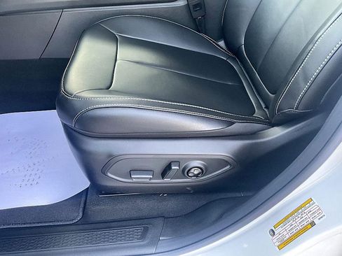 New 2025 Jeep Grand Cherokee Limited image 15