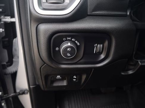 Used 2023 RAM 1500 Big Horn AWD/4WD image 7