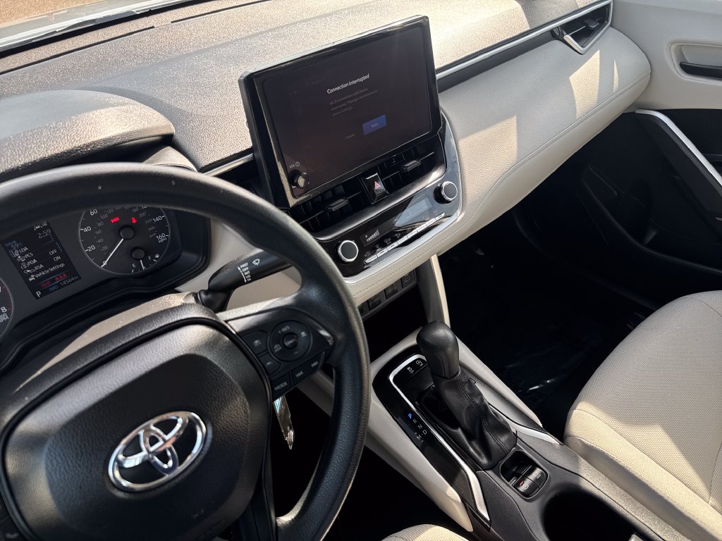Used 2025 Toyota Corolla Cross L AWD/4WD image 22