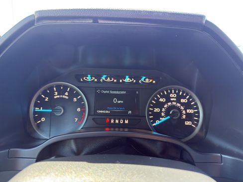 Used 2018 Ford F150 XLT w/ Equipment Group 302A Luxury AWD/4WD image 19