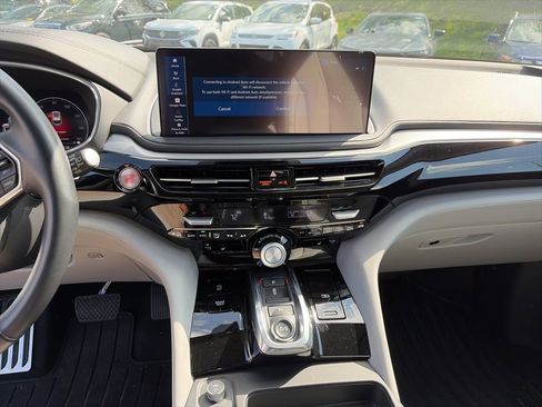 Used 2025 Acura MDX w/ Technology Package image 12