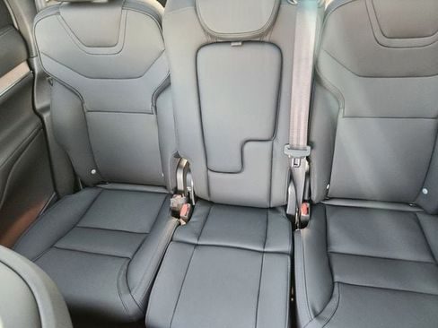 New 2025 Volvo EX90 Plus w/ Protection Package Premier AWD/4WD image 13