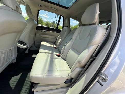 Used 2019 Volvo XC90 T6 Momentum w/ Protection Package AWD/4WD image 16