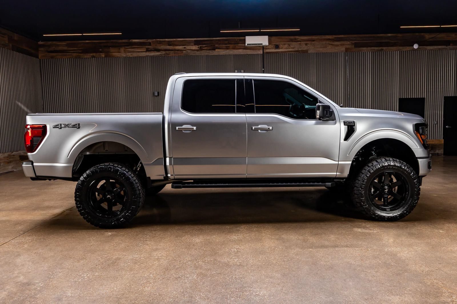 Used 2025 Ford F150 XLT w/ Equipment Group 302A MID AWD/4WD image 11