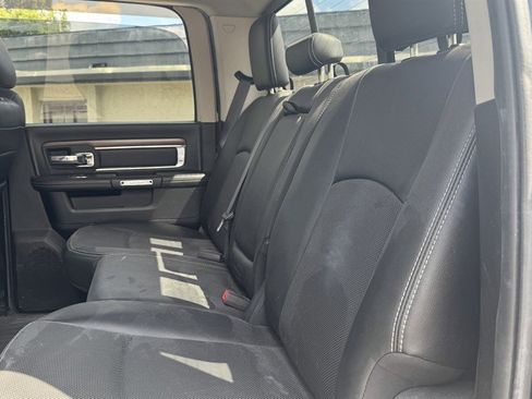 Used 2015 RAM 2500 Laramie AWD/4WD image 9