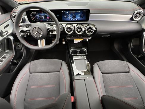 Certified 2025 Mercedes-Benz CLA 250 4MATIC image 21