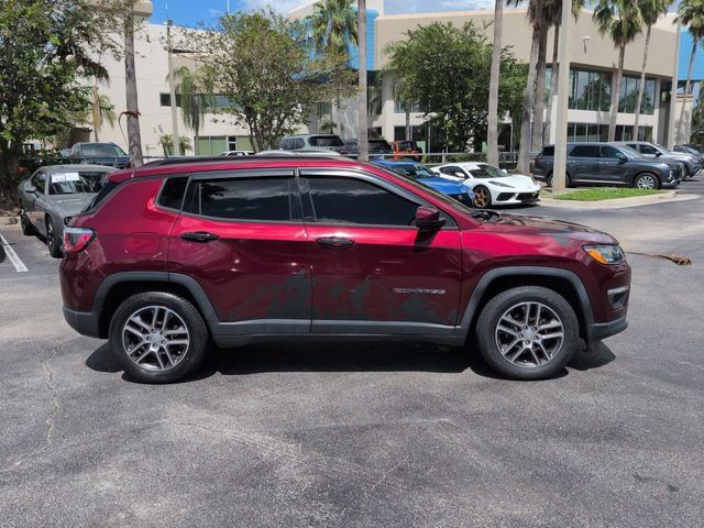 Used 2020 Jeep Compass Latitude FWD image 3