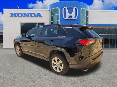 Used 2023 Toyota RAV4 LE FWD image 20