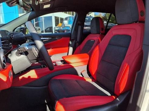 New 2025 Chevrolet Blazer EV RS w/ Super Cruise Package AWD/4WD image 8