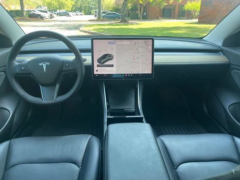 Used 2018 Tesla Model 3 Long Range AWD/4WD image 16