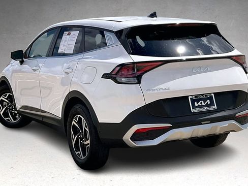 Certified 2025 Kia Sportage LX image 4