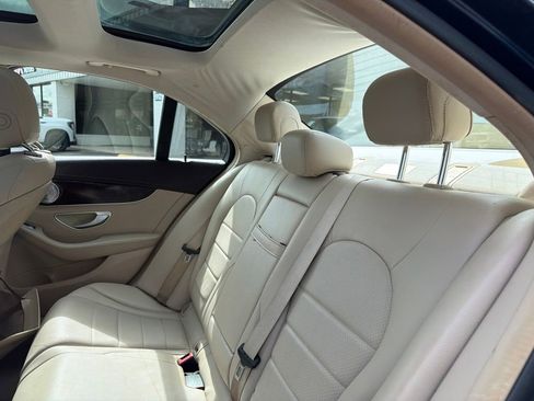 Used 2015 Mercedes-Benz C 300 4MATIC Sedan image 38