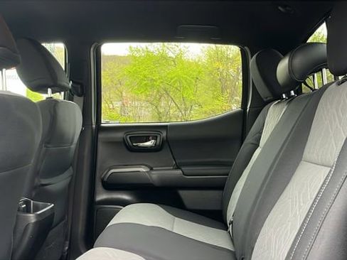 Certified 2023 Toyota Tacoma TRD Sport w/ Technology Package AWD/4WD image 20