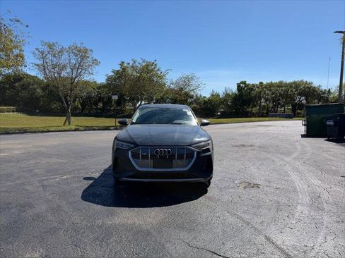 Used 2021 Audi e-tron Premium Plus w/ Premium Plus Package image 7