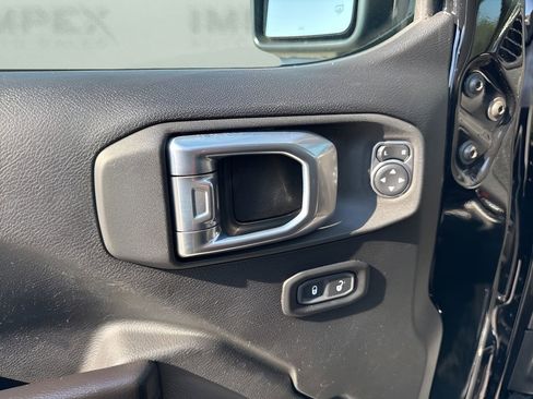 Used 2021 Jeep Wrangler Unlimited Sport image 26