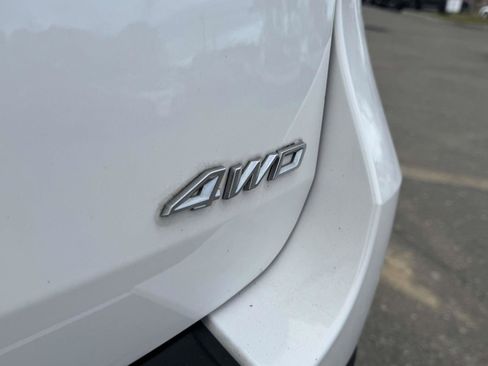 Used 2023 Ford Explorer Platinum w/ Technology Package image 11