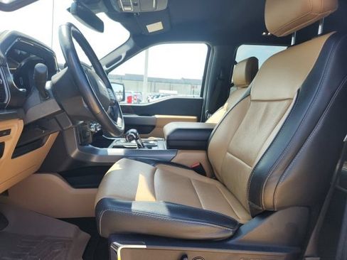 Used 2022 Ford F150 Lariat w/ Max Trailer Tow Package RWD image 24