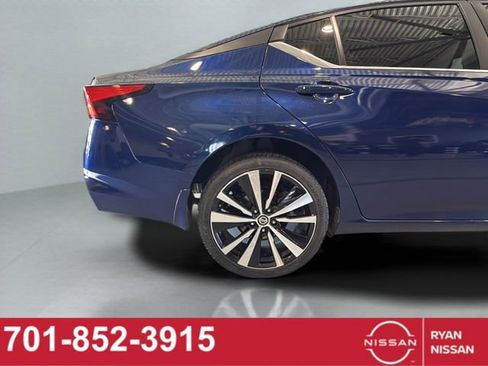 Certified 2019 Nissan Altima 2.5 SR AWD/4WD image 21