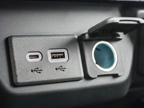 Used 2021 Chevrolet Silverado 1500 LTZ w/ Z71 Off-Road Package image 35