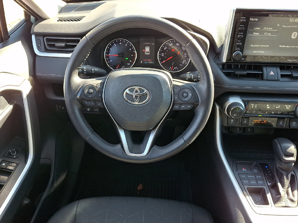 Used 2021 Toyota RAV4 XLE w/ Convenience Package AWD/4WD image 2