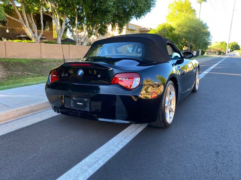 Used 2006 BMW Z4 3.0si image 4