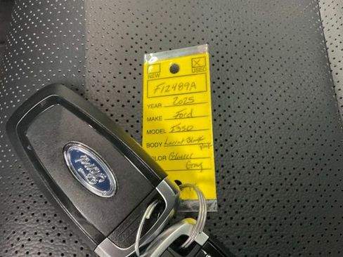 Used 2025 Ford F350 Lariat w/ Lariat Ultimate Package AWD/4WD image 17