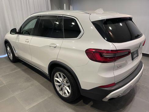 Used 2020 BMW X5 xDrive40i w/ Convenience Package AWD/4WD image 4
