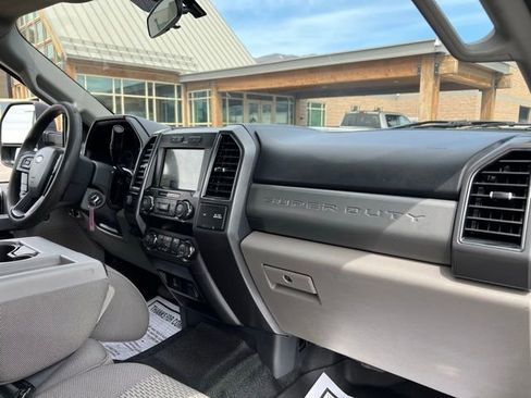 Used 2022 Ford F350 XLT w/ Camper Package AWD/4WD image 25