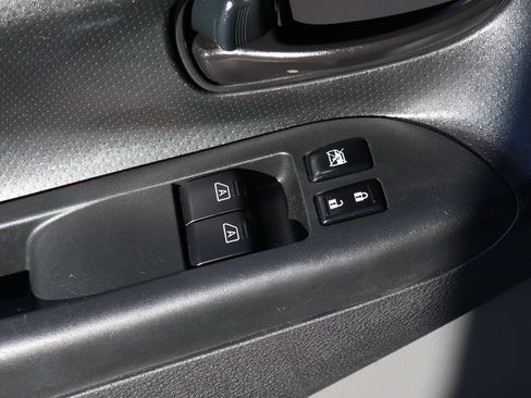Used 2017 Nissan NV200 S FWD image 19