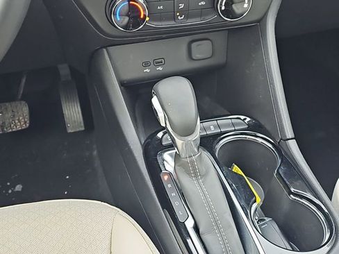 Used 2025 Buick Encore GX Preferred image 16