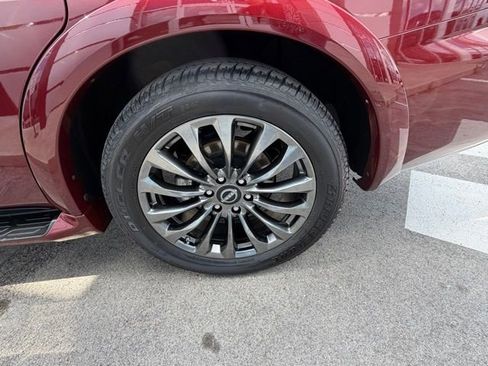 Used 2023 Nissan Armada Platinum w/ Captain's Chairs Package AWD/4WD image 10