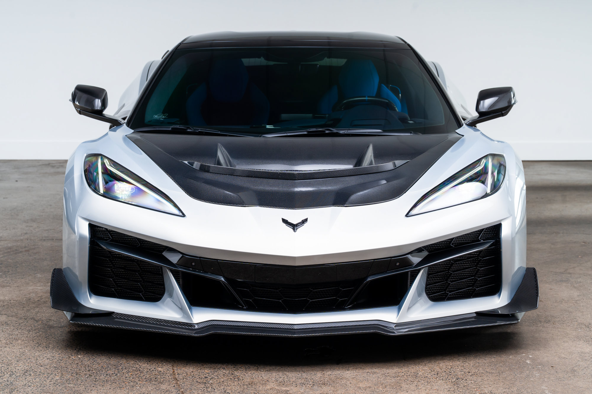 Used 2023 Chevrolet Corvette Z06 w/ Stealth Interior Trim Package RWD image 3