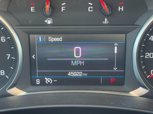 Used 2024 GMC Terrain SLE image 18