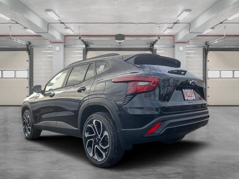 New 2026 Chevrolet Trax RS w/ Driver Confidence Package image 5